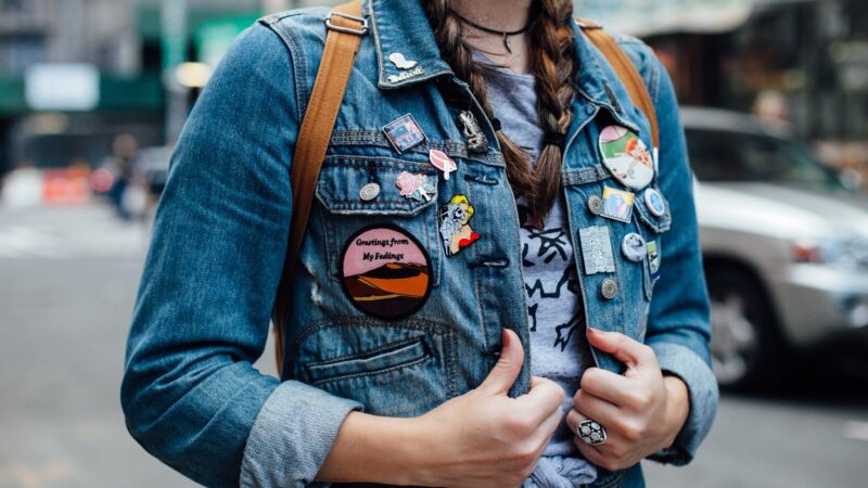 How Custom Lapel Pins Are Used in Corporate Branding Today